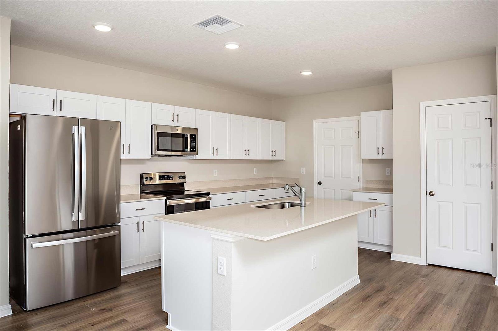 TWO RIVERS - Residential
