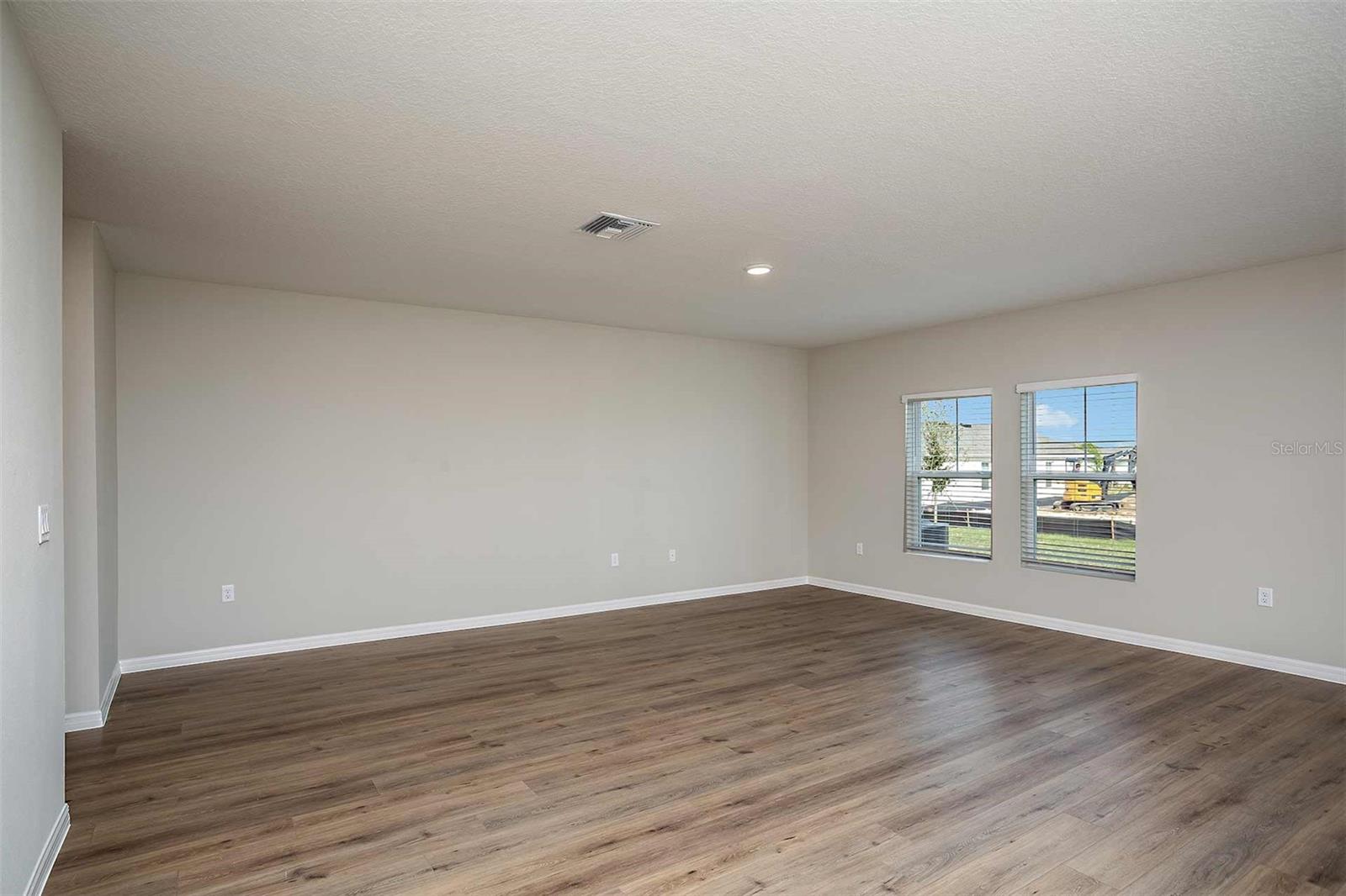 TWO RIVERS - Residential