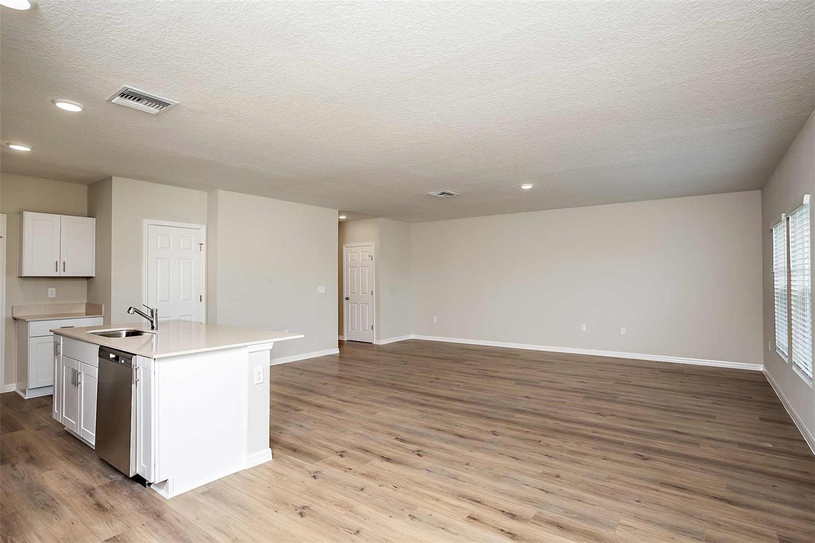TWO RIVERS - Residential