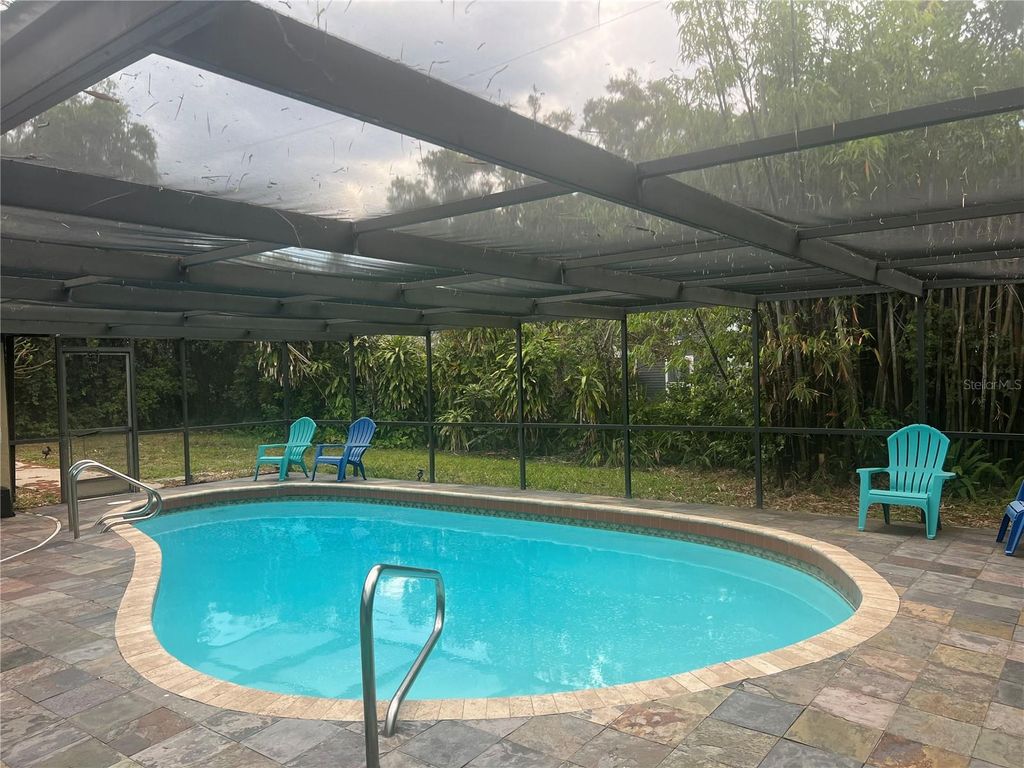 Photo of 226 Delmar Ave, Sarasota, FL 34243 (MLS # A4691817)
