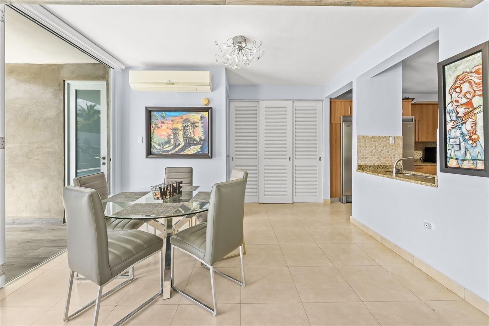 TREASURE POINT - Residential