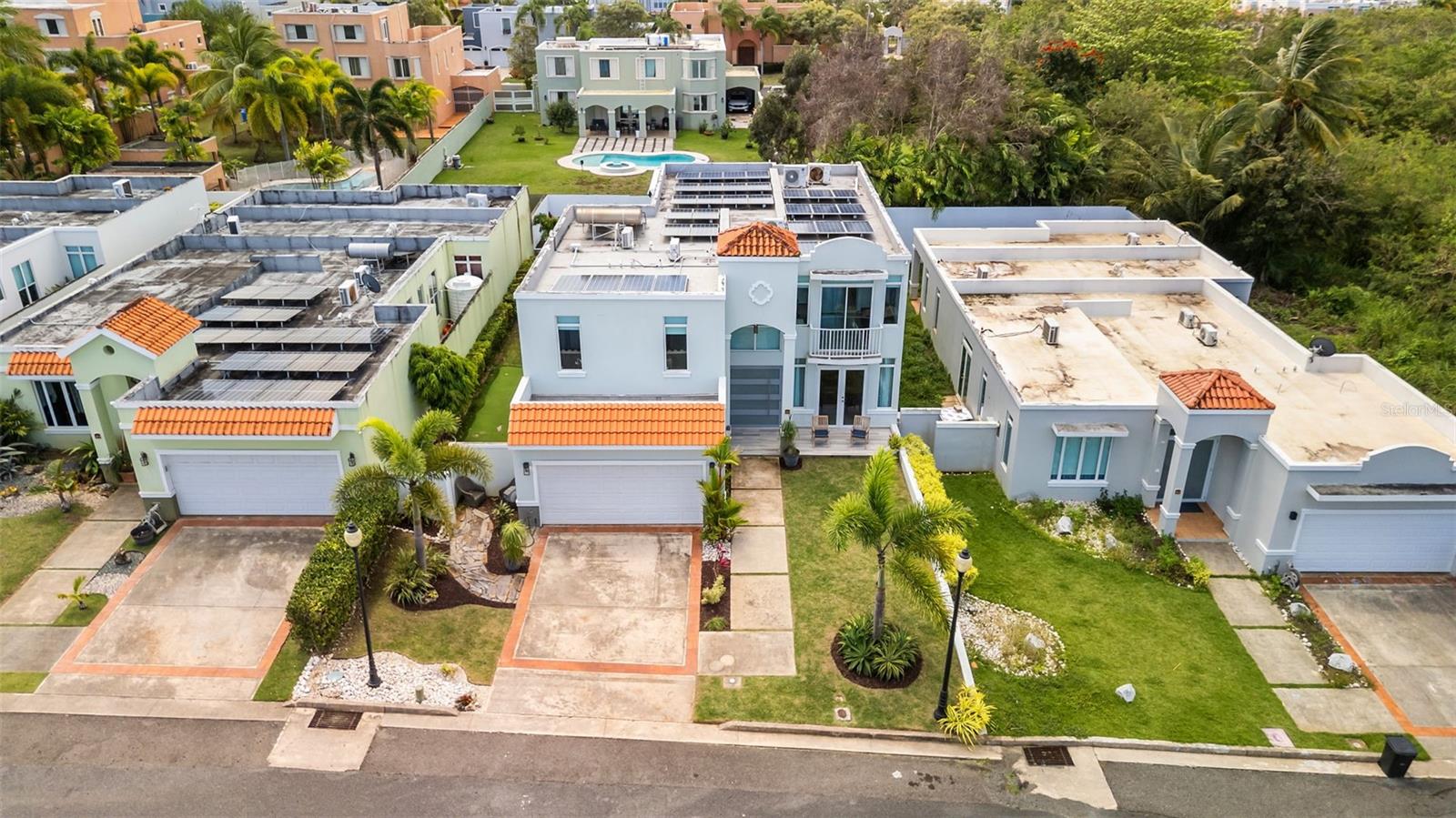 TREASURE POINT - Residential