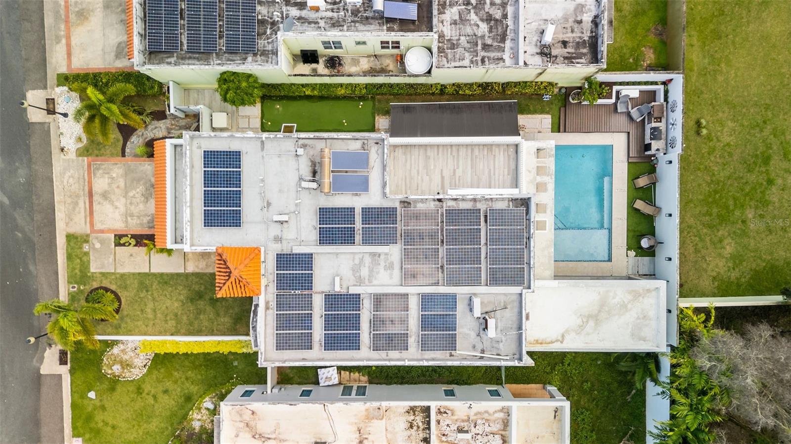 TREASURE POINT - Residential