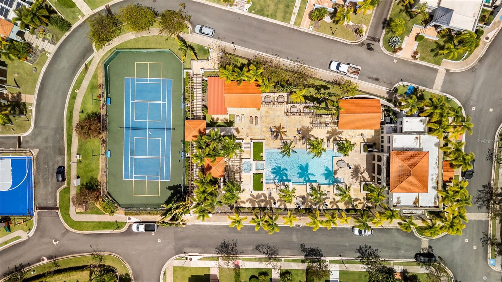 TREASURE POINT - Residential