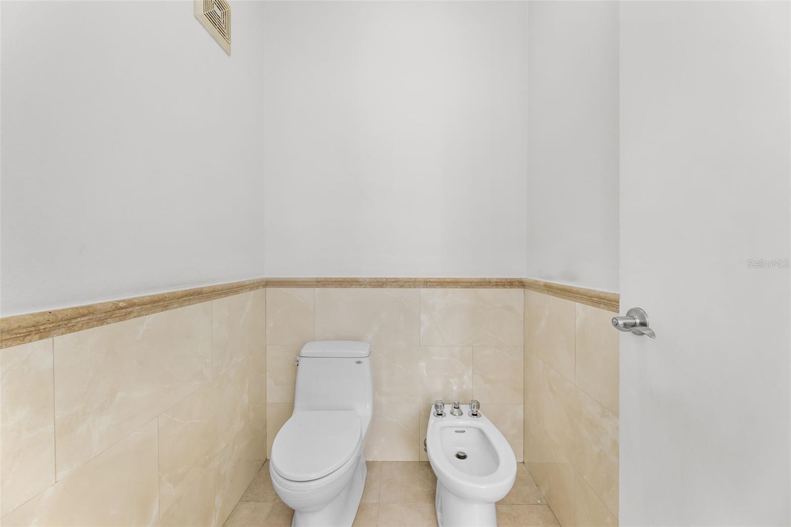 TREASURE POINT - Residential