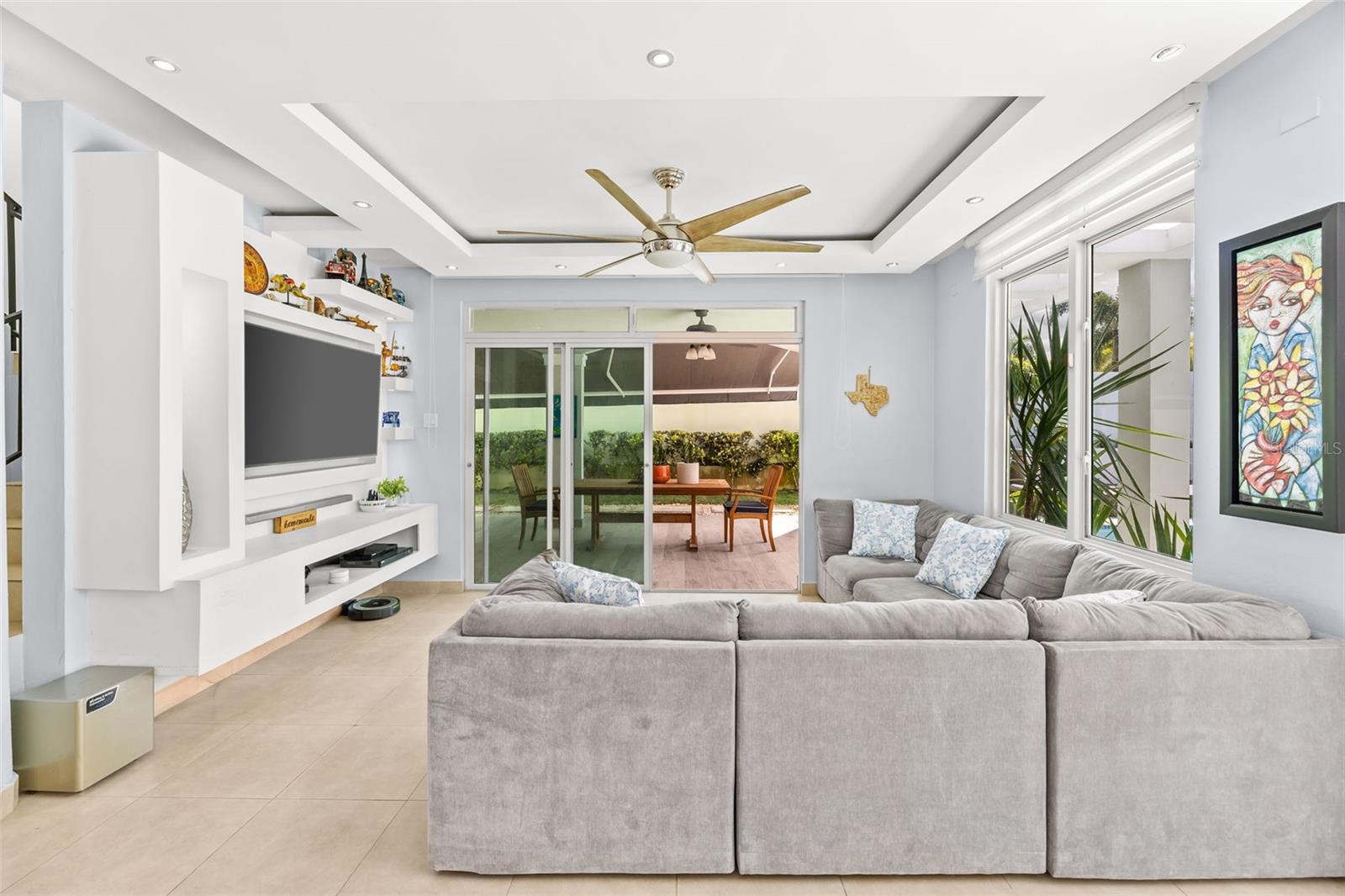 TREASURE POINT - Residential