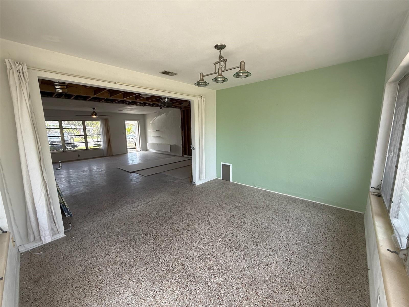 ST PETERSBURG BEACH NORTH UNIT 6 - Residential