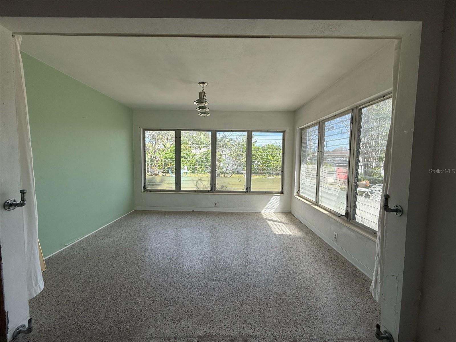 ST PETERSBURG BEACH NORTH UNIT 6 - Residential