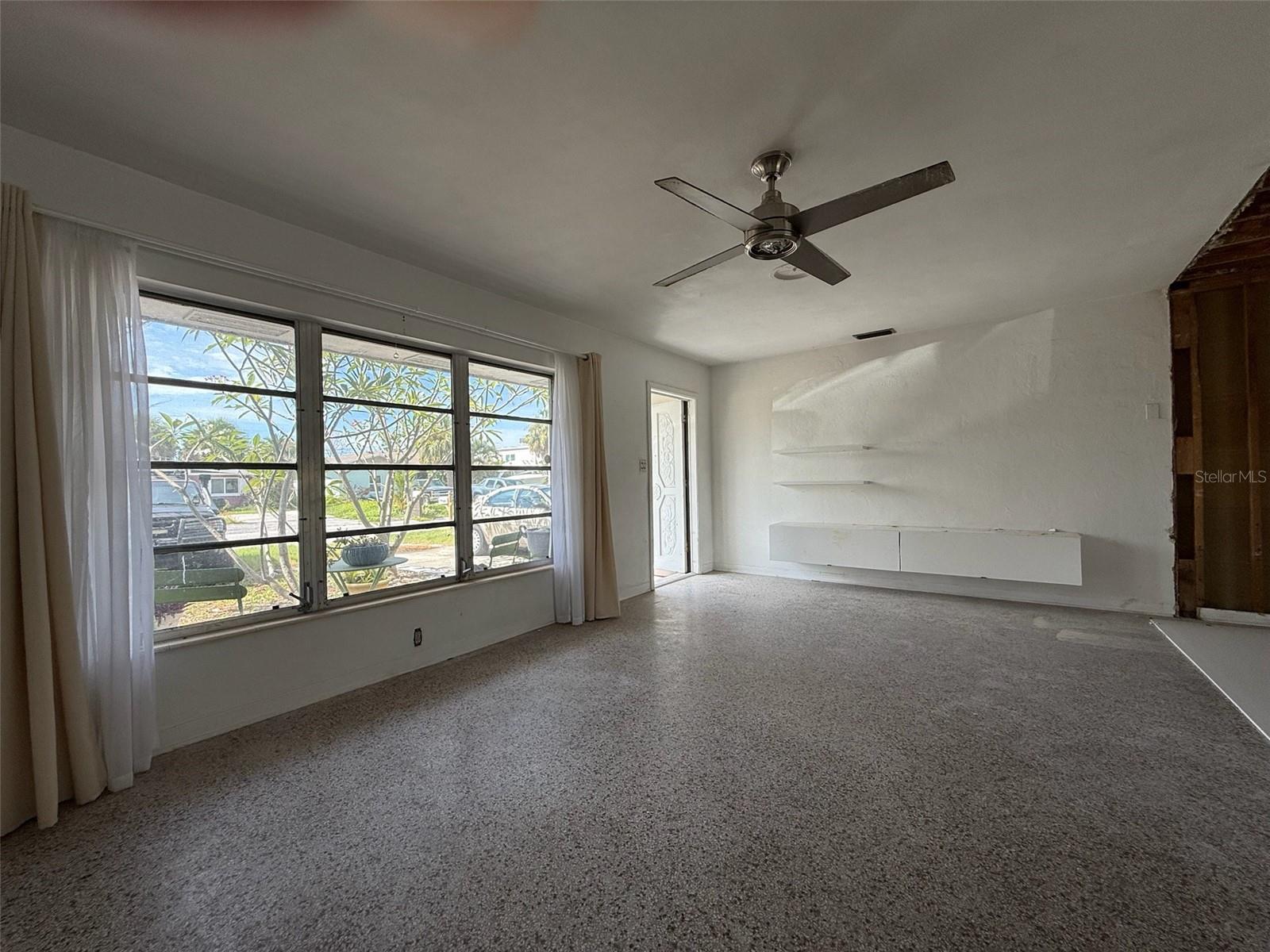 ST PETERSBURG BEACH NORTH UNIT 6 - Residential