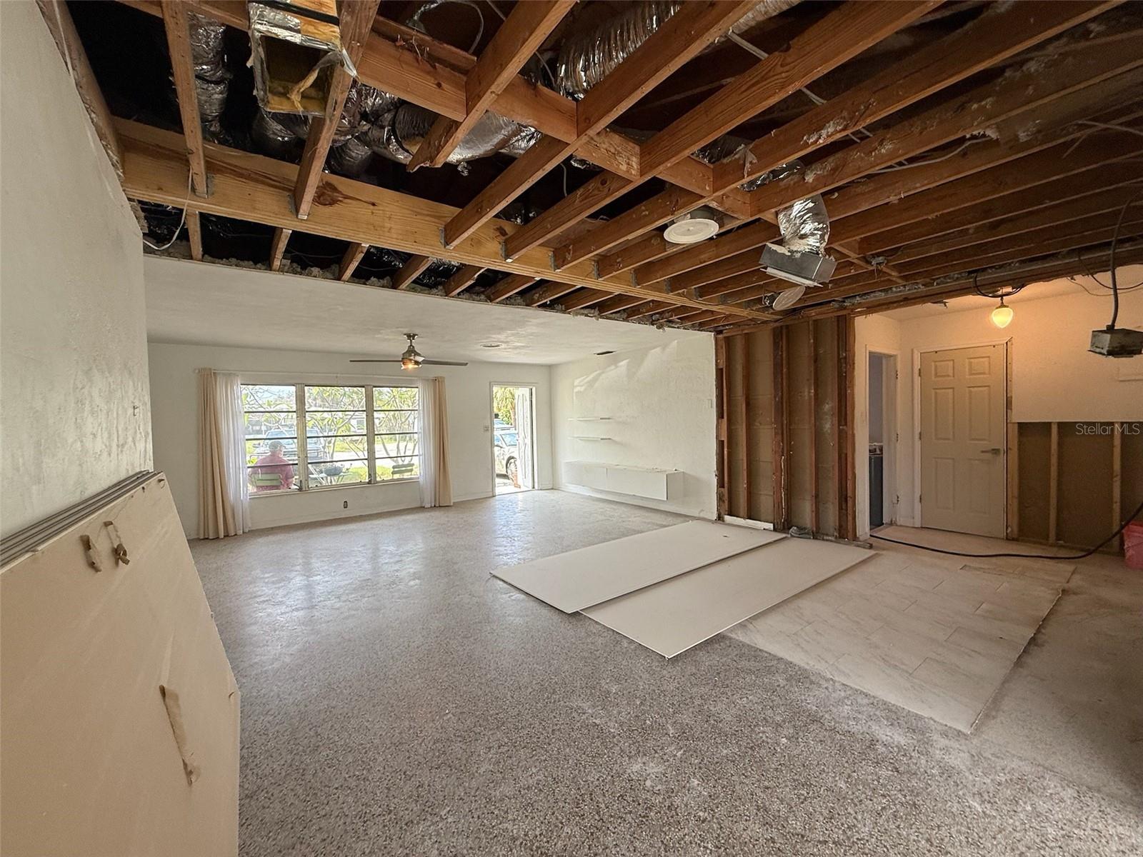 ST PETERSBURG BEACH NORTH UNIT 6 - Residential