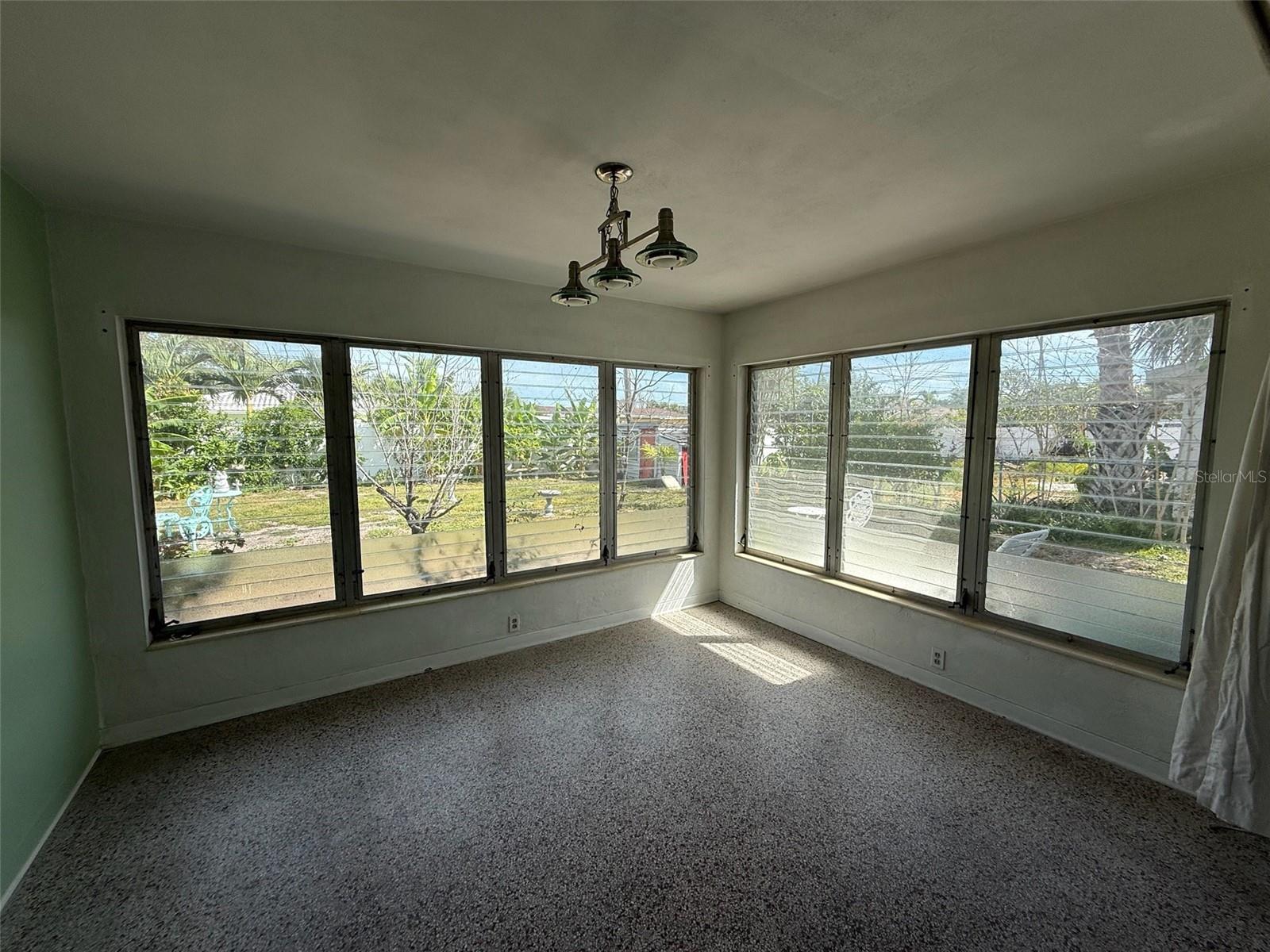 ST PETERSBURG BEACH NORTH UNIT 6 - Residential