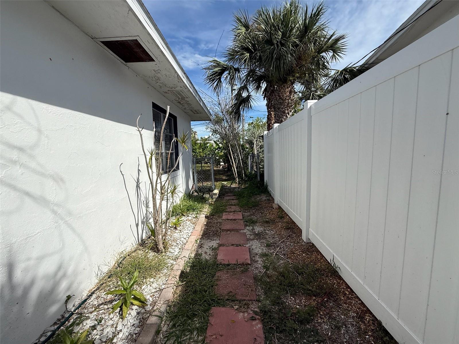 ST PETERSBURG BEACH NORTH UNIT 6 - Residential