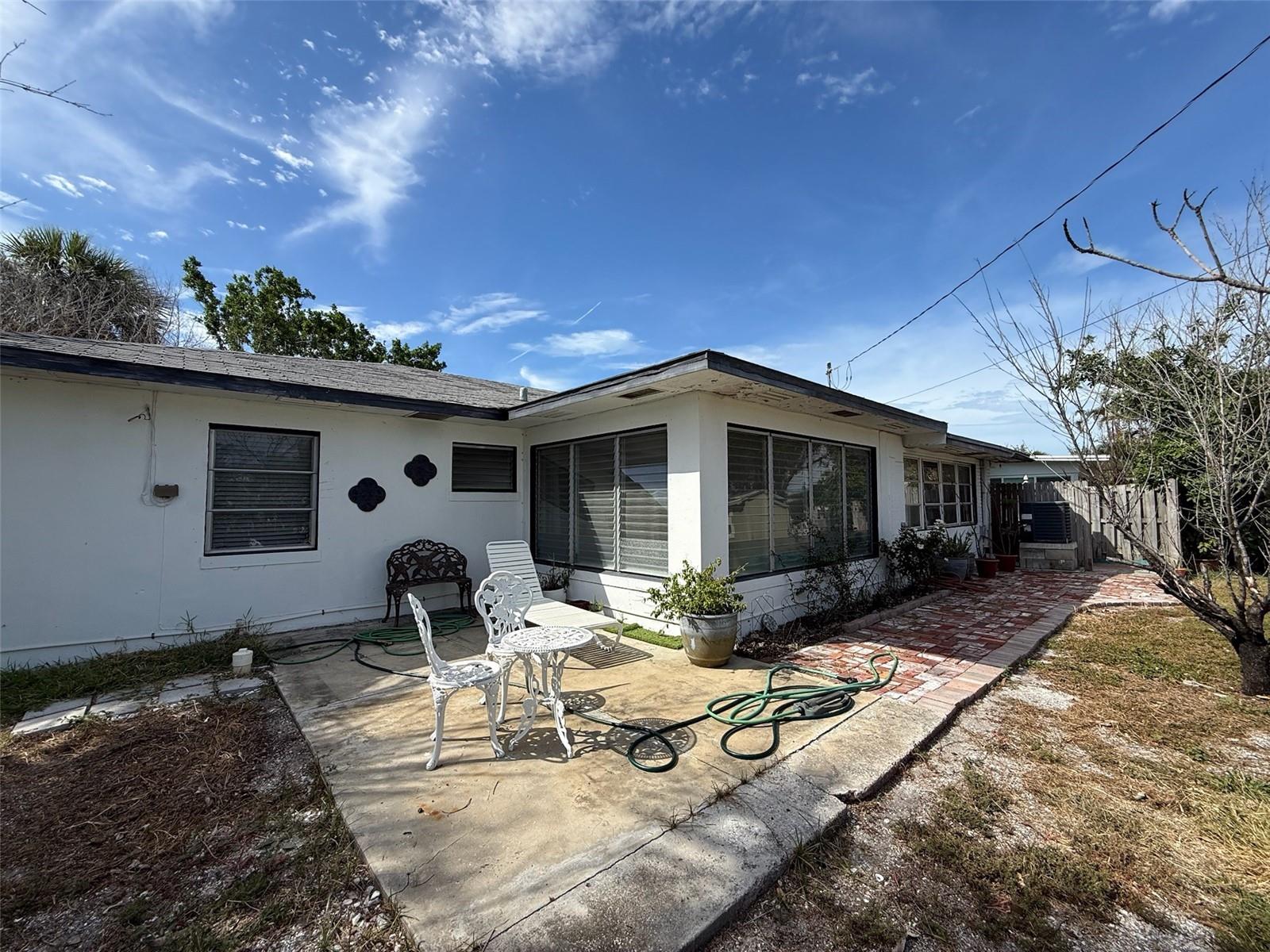 ST PETERSBURG BEACH NORTH UNIT 6 - Residential