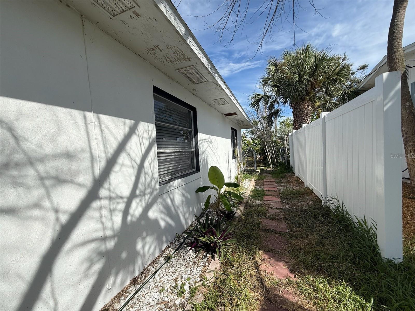 ST PETERSBURG BEACH NORTH UNIT 6 - Residential