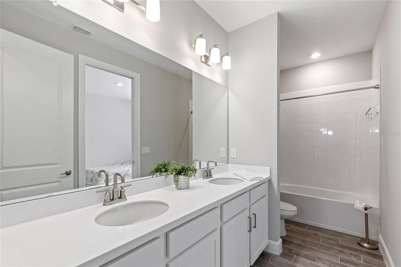 ESPLANADE/WIREGRASS RANCH PH - Residential