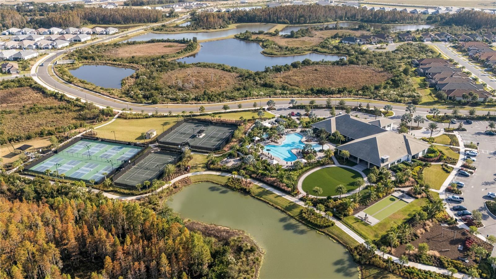 ESPLANADE/WIREGRASS RANCH PH - Residential