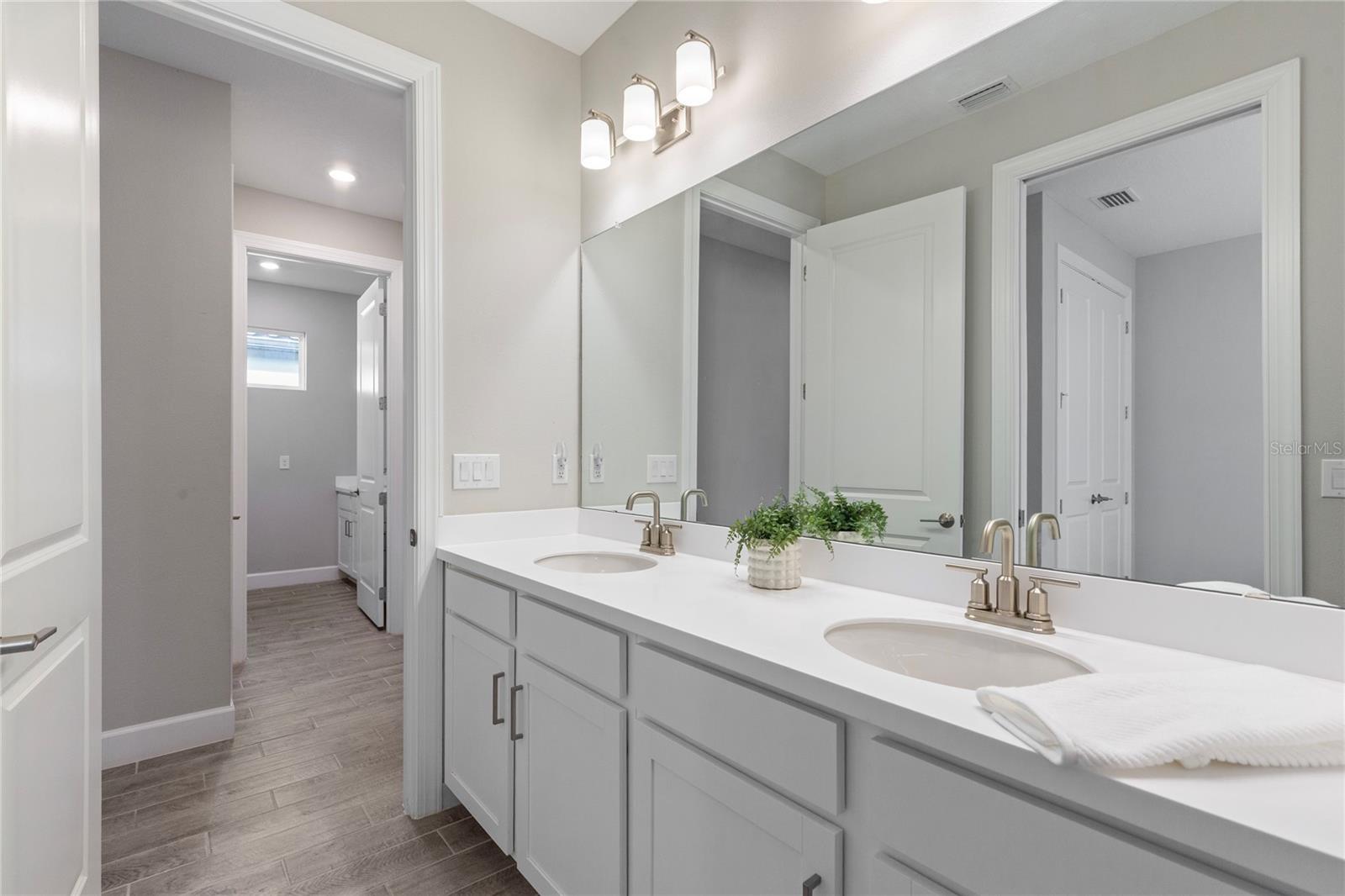 ESPLANADE/WIREGRASS RANCH PH - Residential