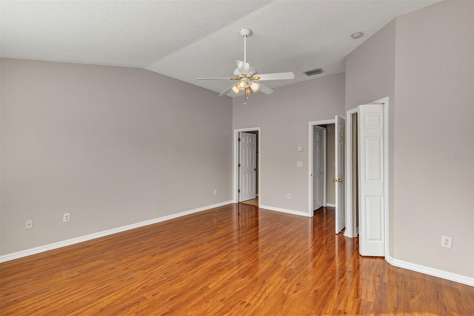 CYPRESS COVE TWNHMS - Residential