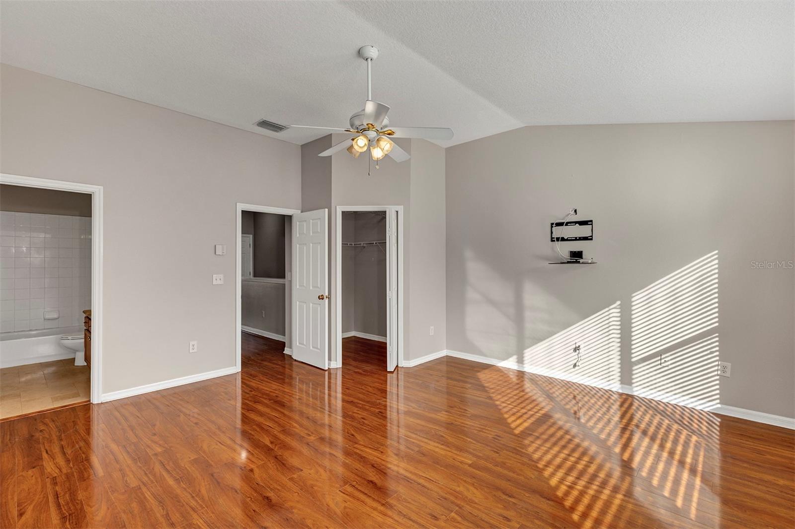 CYPRESS COVE TWNHMS - Residential