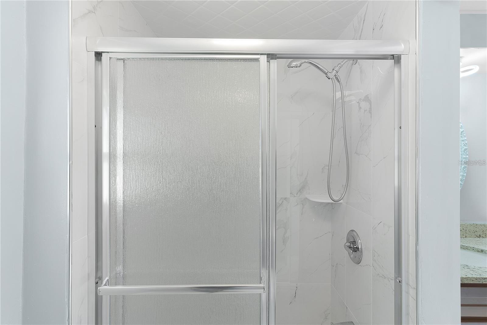 LADY LAKE OAK GROVE MOBILE HOME UNIT 01 - Residential