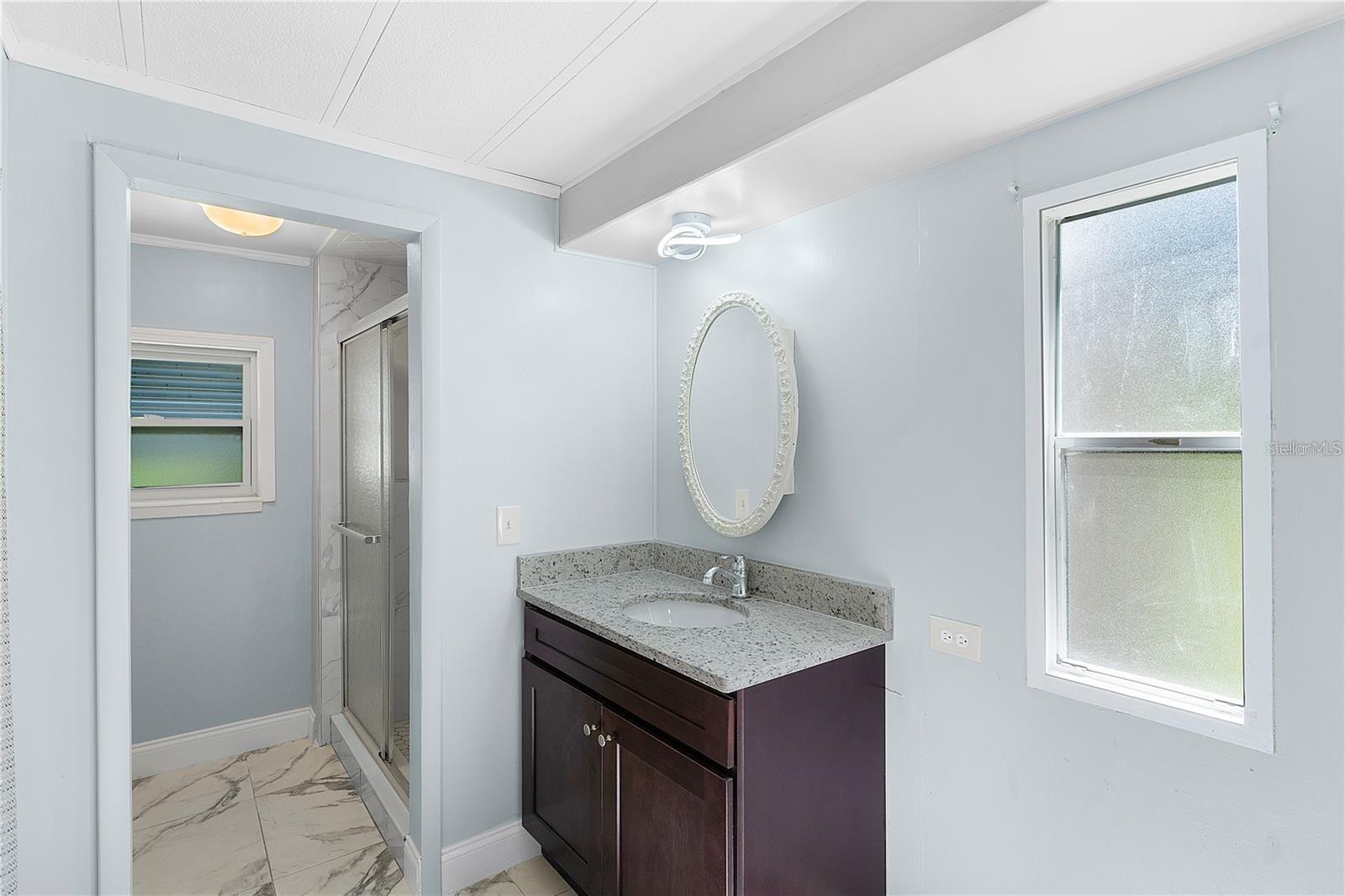 LADY LAKE OAK GROVE MOBILE HOME UNIT 01 - Residential