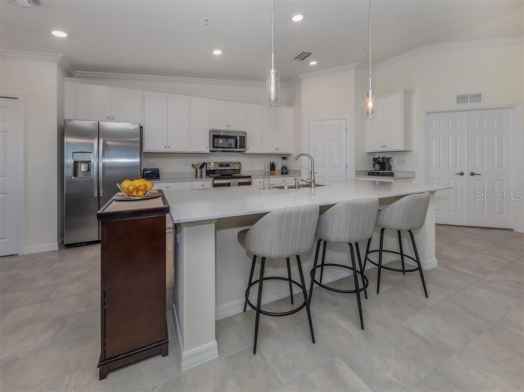 LAKEWOOD NATIONAL - Residential Lease