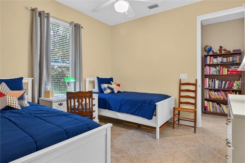 Tiny photo for 5353 Treasure View Way, Leesburg, FL 34748 (MLS # G5118361)