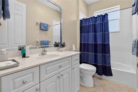 Tiny photo for 5353 Treasure View Way, Leesburg, FL 34748 (MLS # G5118361)