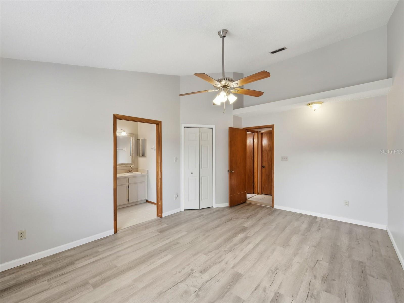 COLLEGE HEIGHTS PH 03 - Residential