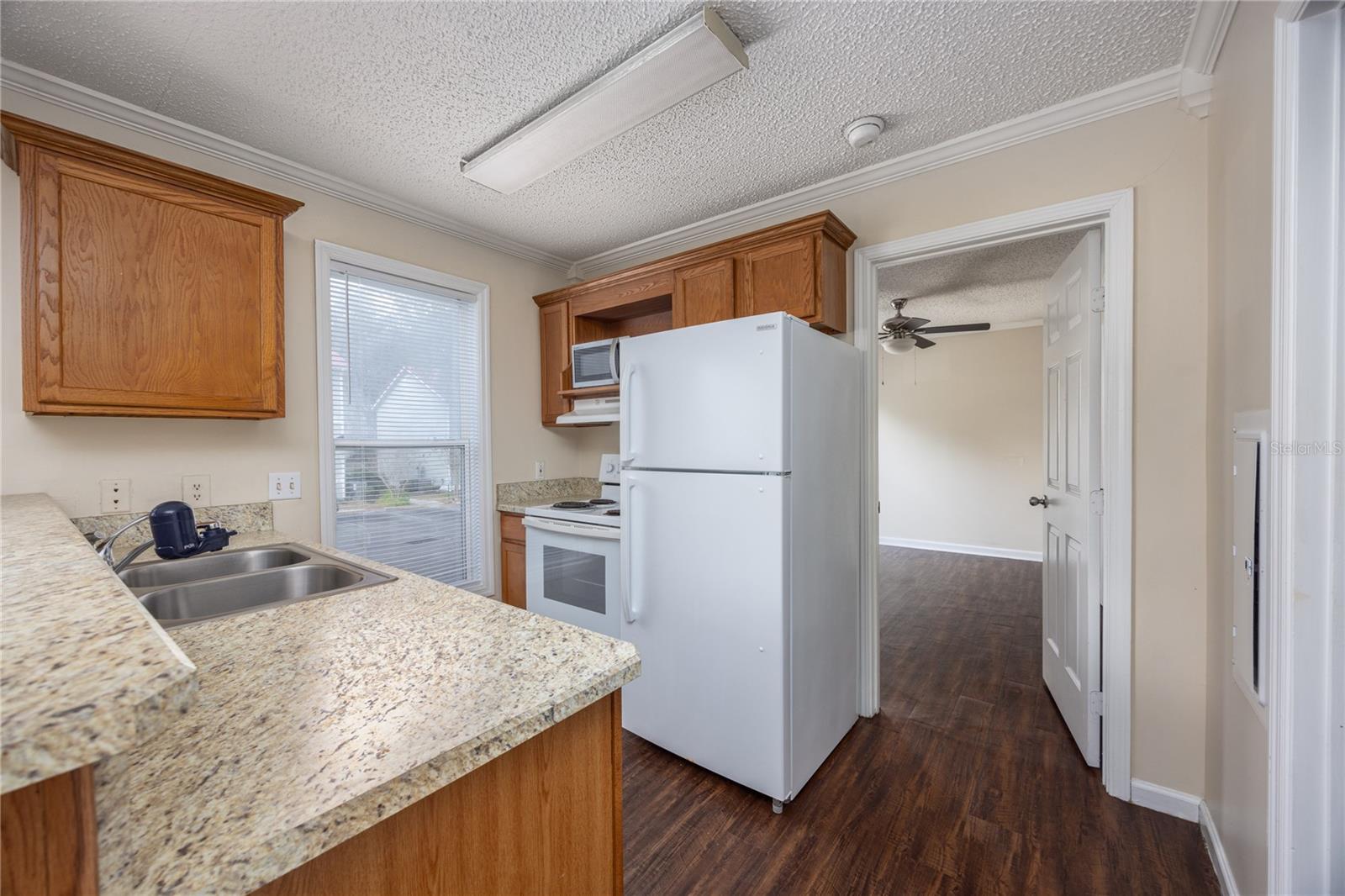 CAPSTONE QUARTERS CONDO - Residential