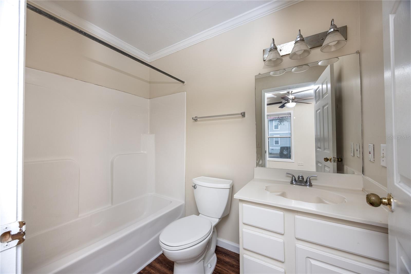 CAPSTONE QUARTERS CONDO - Residential