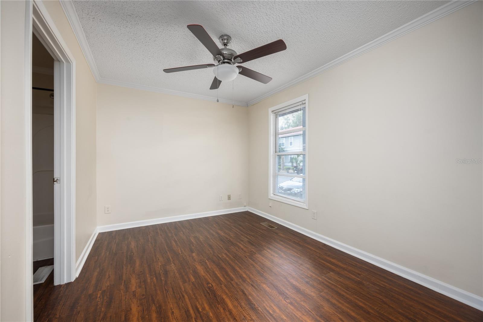 CAPSTONE QUARTERS CONDO - Residential