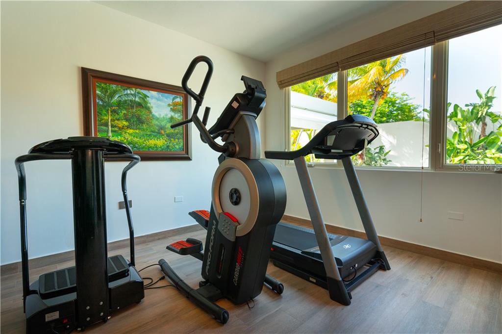 DORADO BEACH EAST - Residential