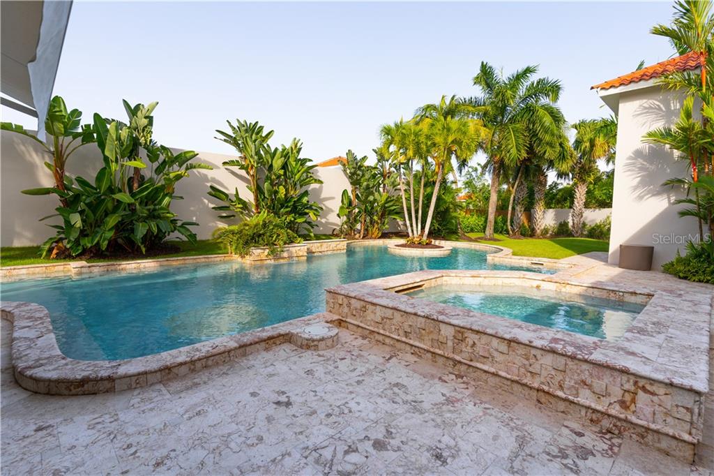 DORADO BEACH EAST - Residential