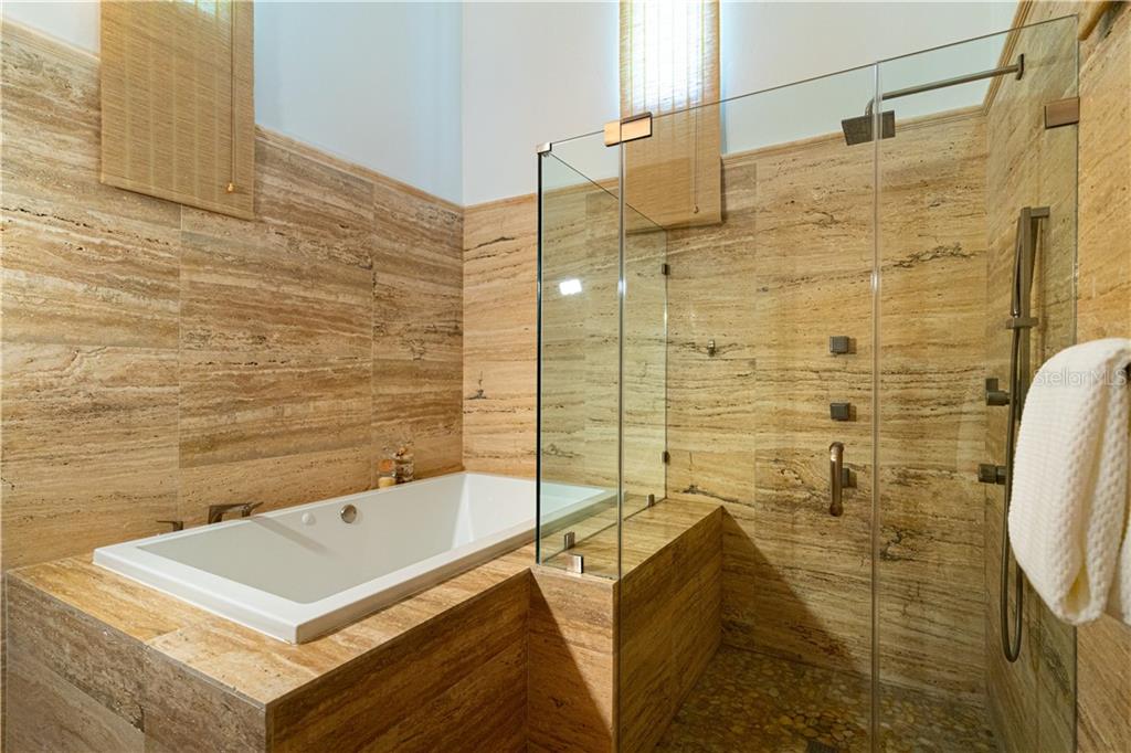 DORADO BEACH EAST - Residential