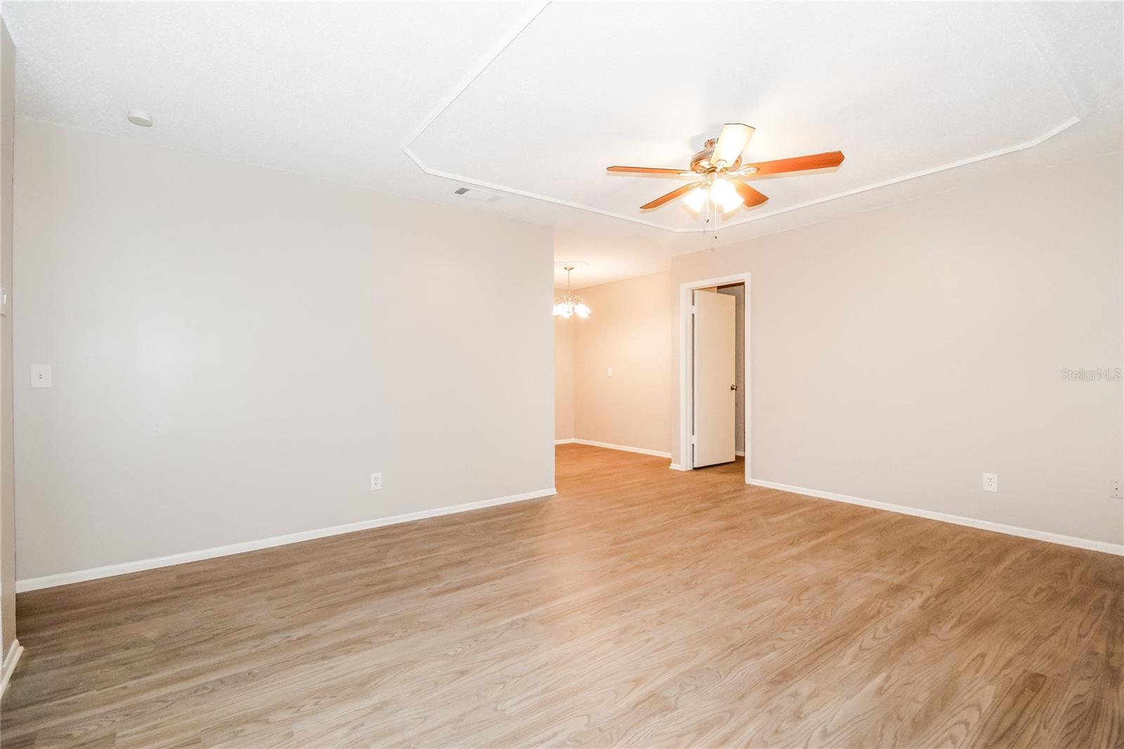 WINDING HOLLOW UNIT 1 - Residential Lease