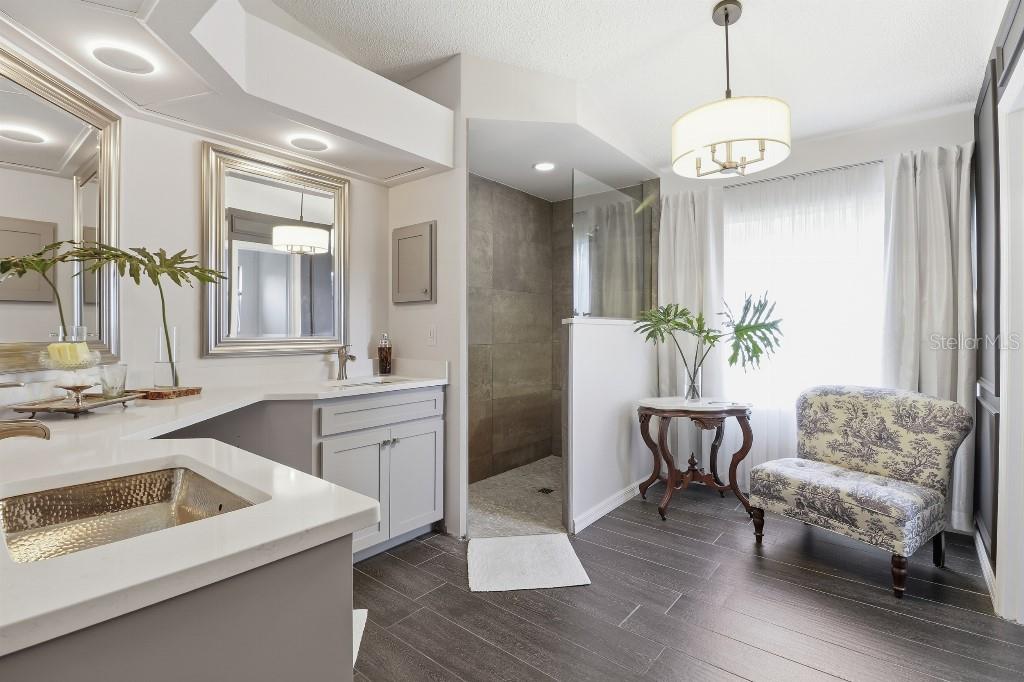 WOODLAND PARK - Residential