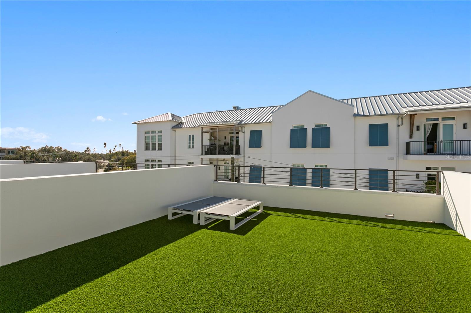 DAVIS ISLAND TWNHMS - Residential