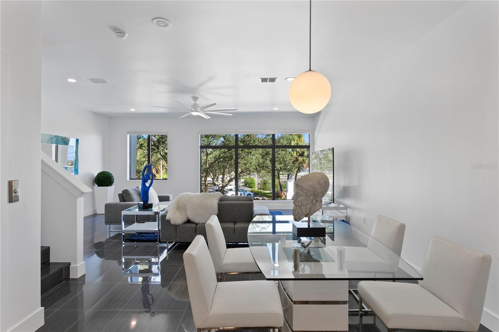 DAVIS ISLAND TWNHMS - Residential