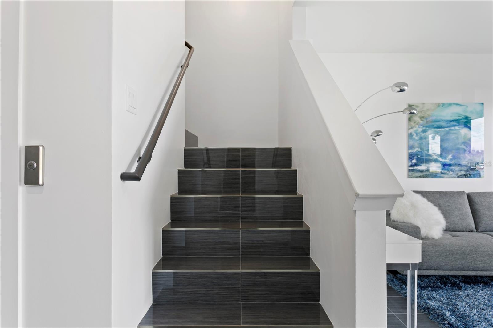 DAVIS ISLAND TWNHMS - Residential