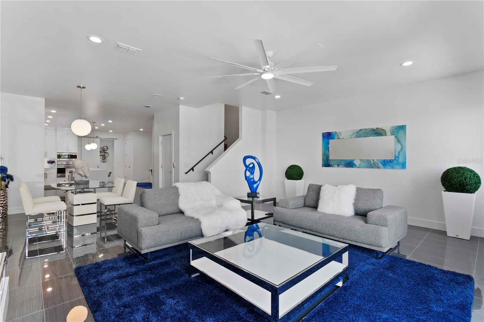 DAVIS ISLAND TWNHMS - Residential