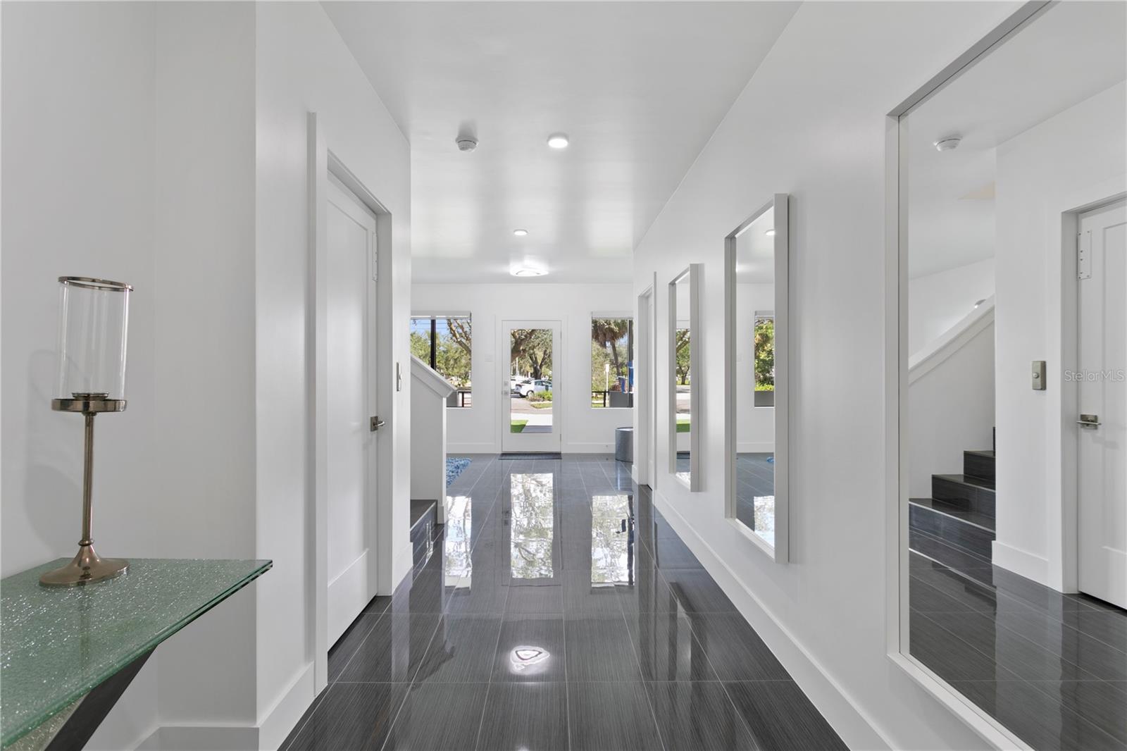 DAVIS ISLAND TWNHMS - Residential