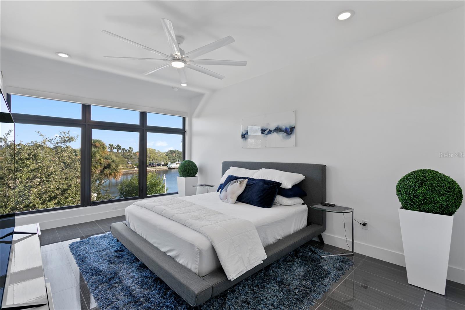 DAVIS ISLAND TWNHMS - Residential