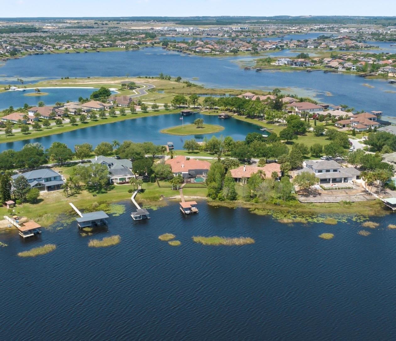 ISLES LAKE HANCOCK - Residential