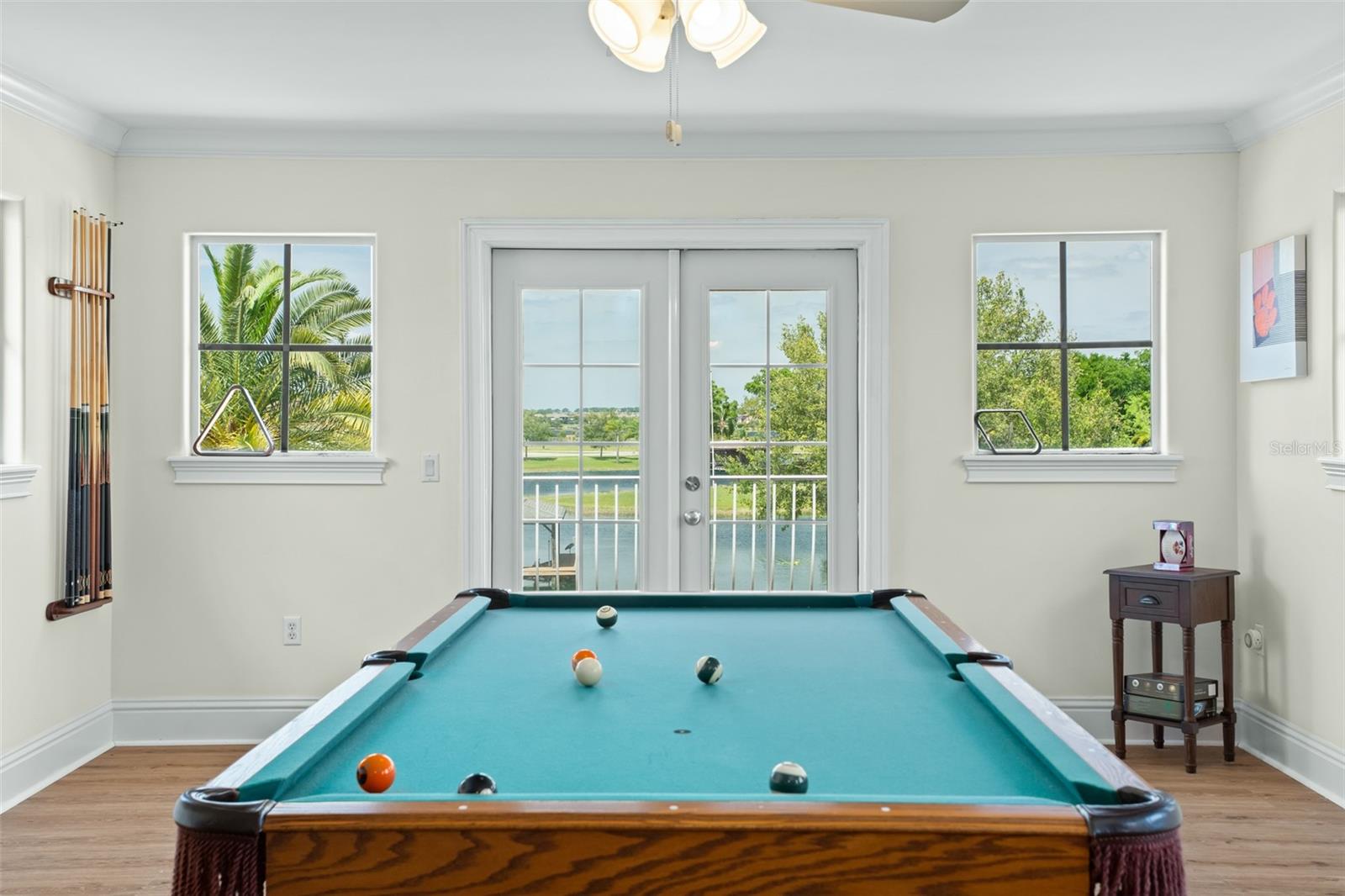 ISLES LAKE HANCOCK - Residential