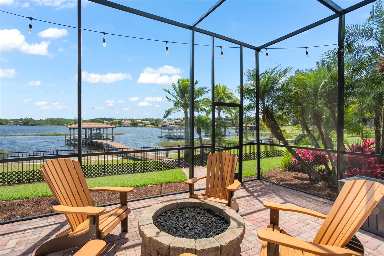 ISLES LAKE HANCOCK - Residential