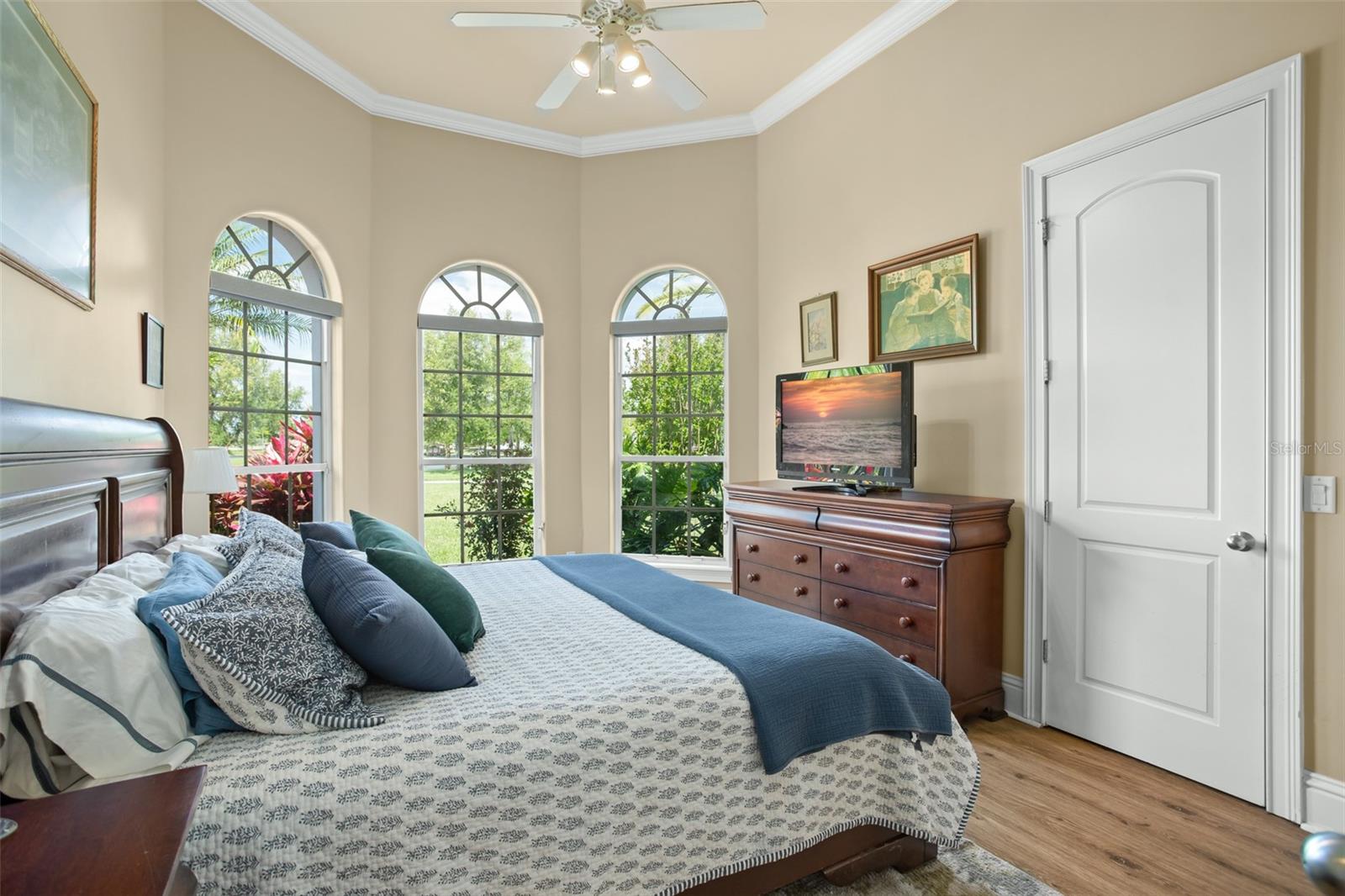 ISLES LAKE HANCOCK - Residential