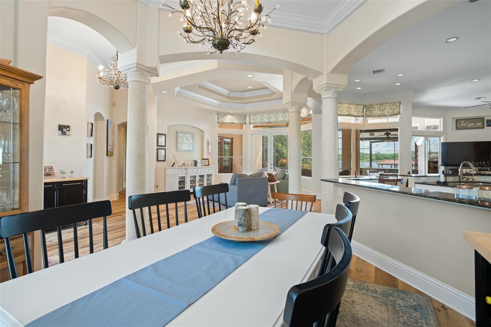 ISLES LAKE HANCOCK - Residential