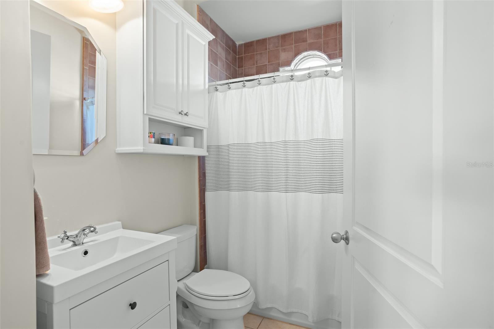 ISLES LAKE HANCOCK - Residential