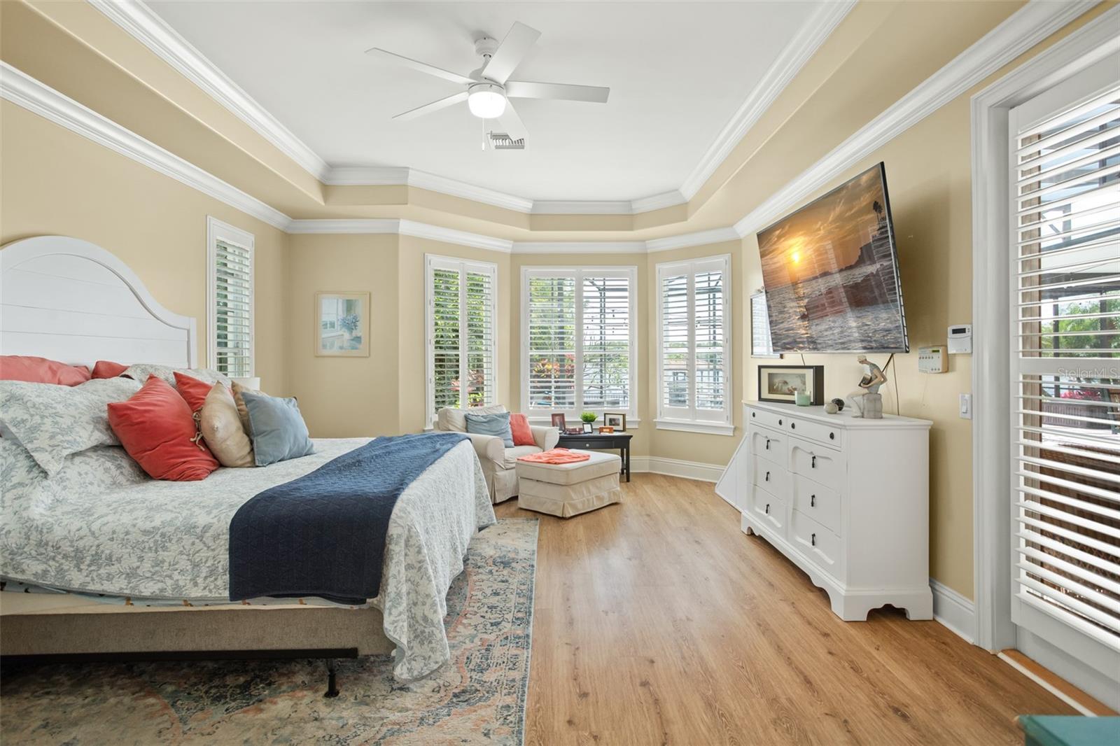 ISLES LAKE HANCOCK - Residential